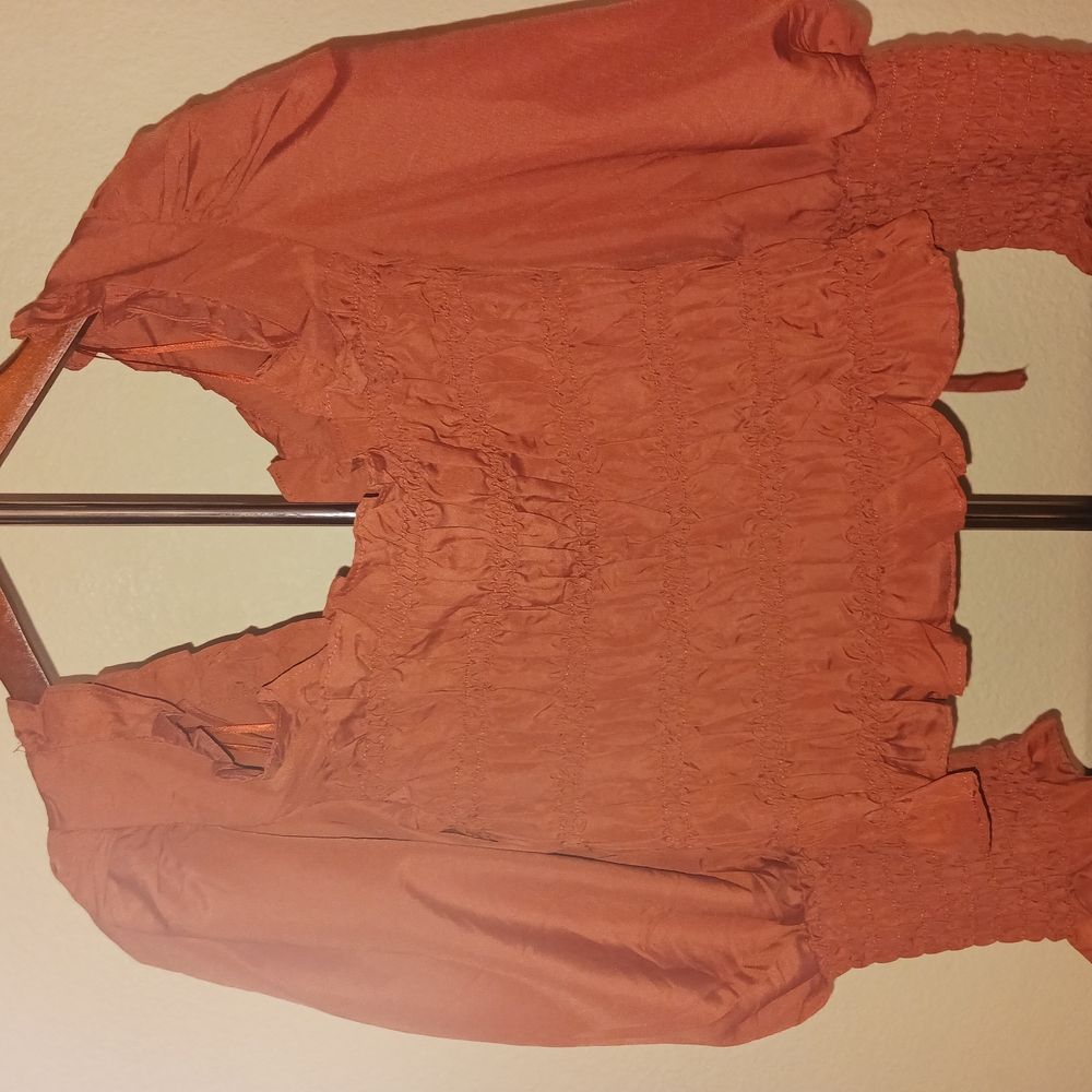 Women's Rust Smocked Top